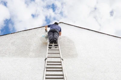 Peinture extérieure à Saint-Nicolas-des-Motets — façades et ravalement